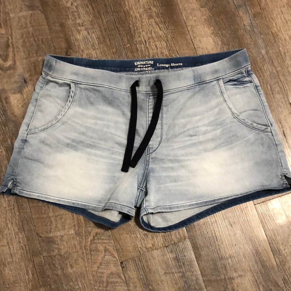Levi shorts